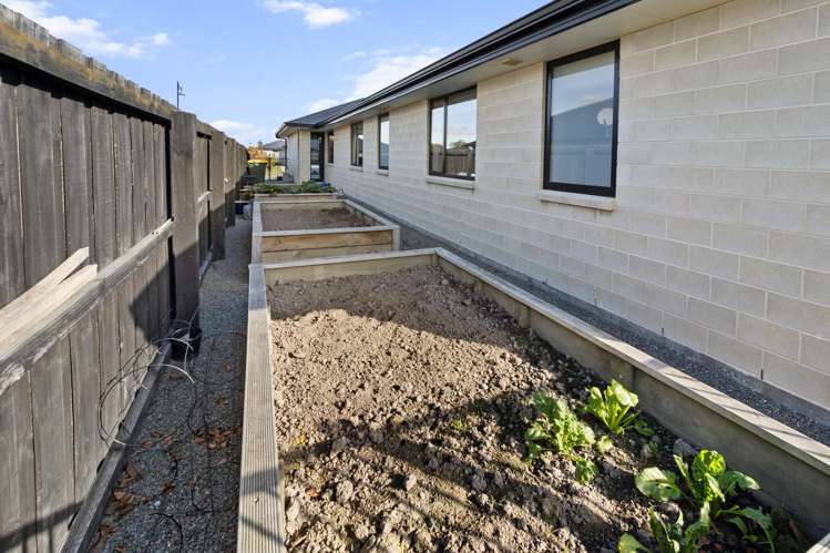 23 Redhaven Rise Netherby_30