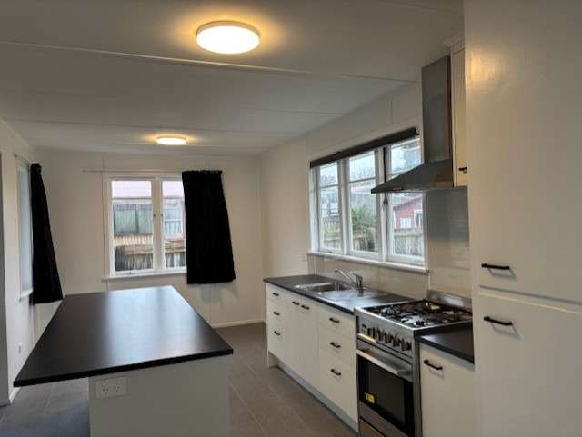 100 Elizabeth Drive 11139_1