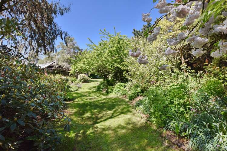 61 Gordon Street Southbridge_19