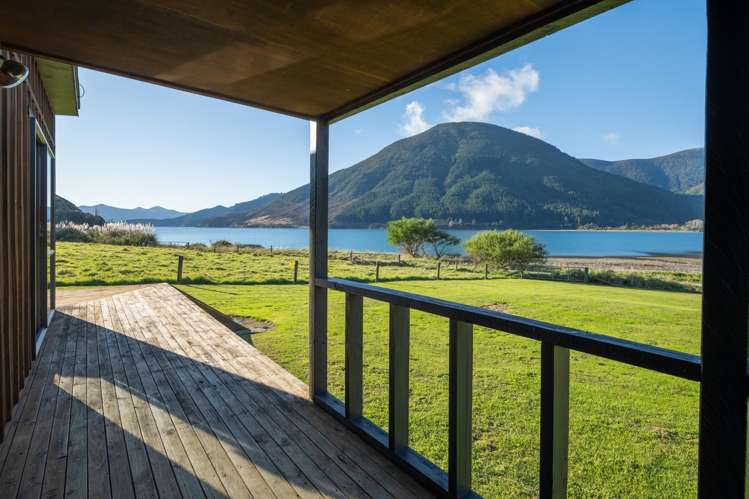 803 Manaroa Road_0