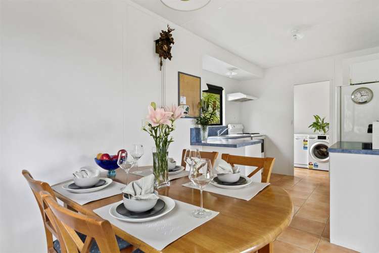 6 Poike Road Hairini_11