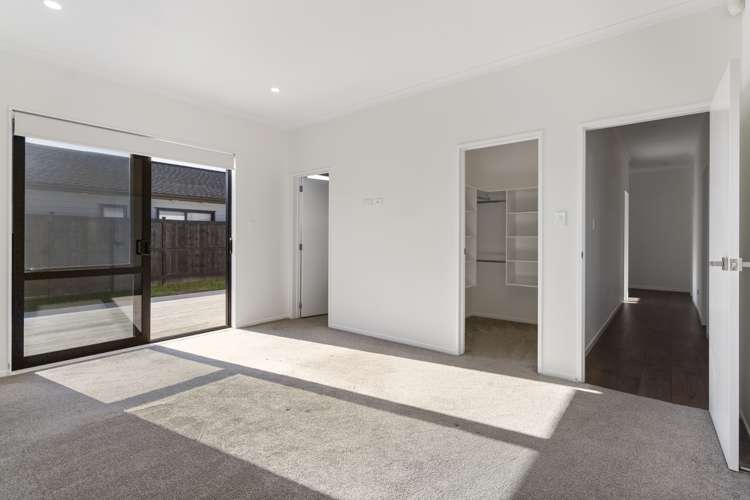 6 Castlepoint Avenue Takanini_9