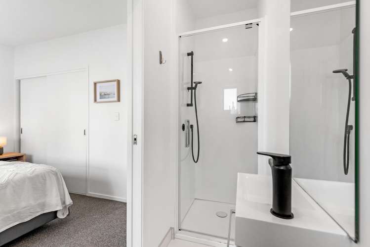 1c Shamrock Lane Te Atatu Peninsula_12