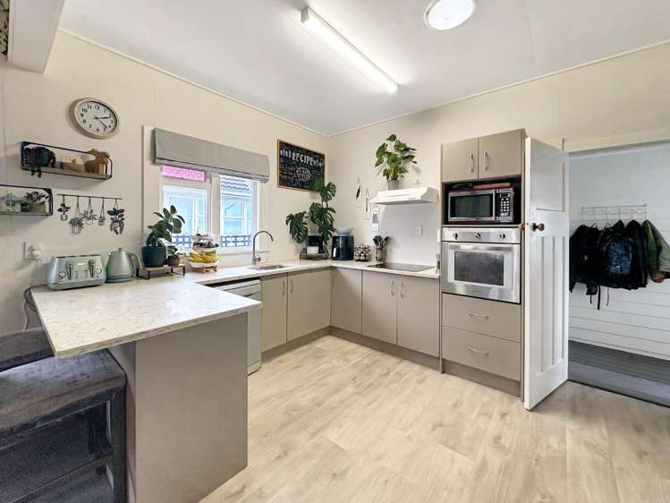 51 Caius Avenue 1208_3