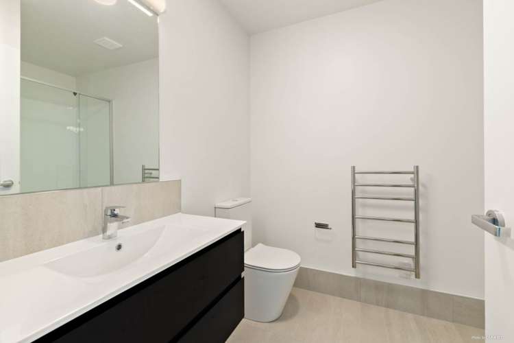 3/11 Carlos Drive Flat Bush_5