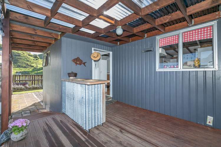 1243 Pouewe Street Kawhia_5