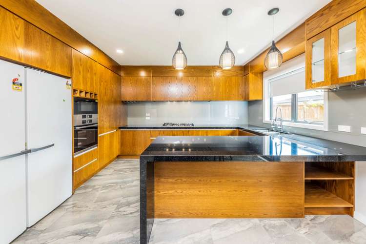 29 Casheltown Way Flat Bush_5