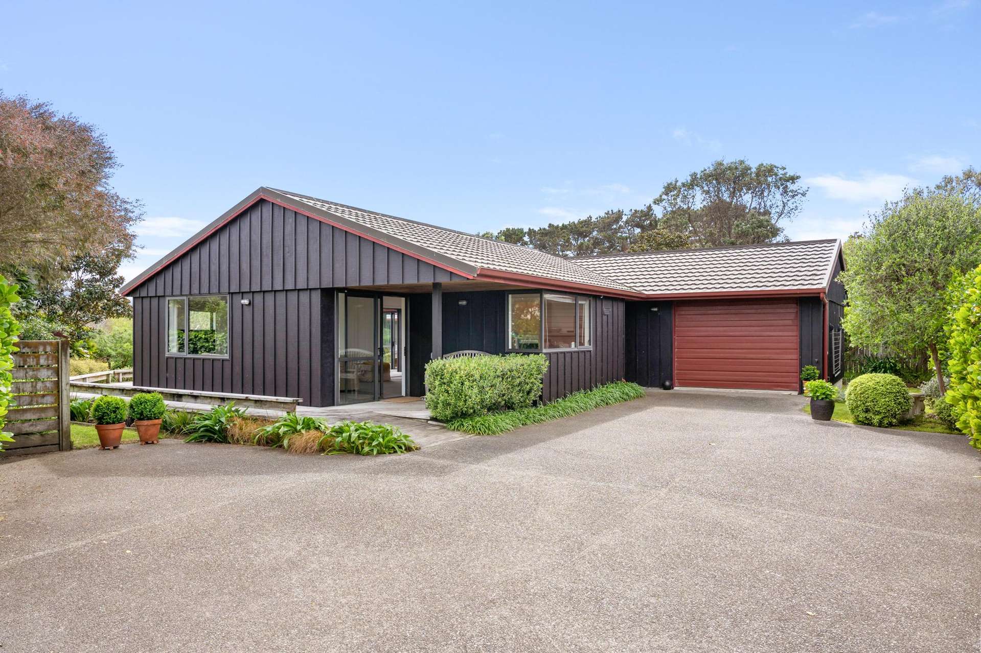 7 Dodds Crescent Otaki Beach_0