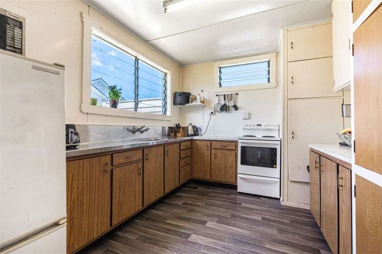 61 Aramoana Avenue Devonport_11