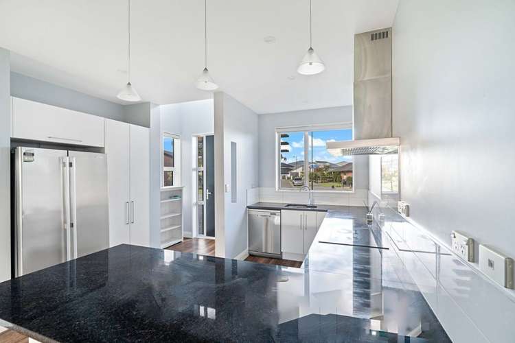 2 Atatu Lane Wigram_10