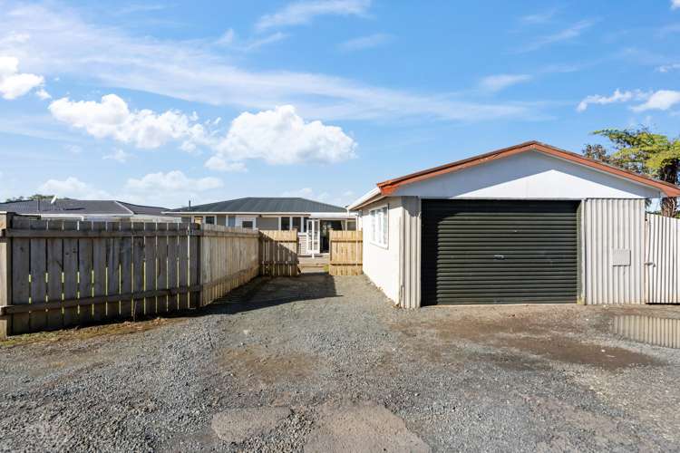 10 Ogle Crescent Kamo_16