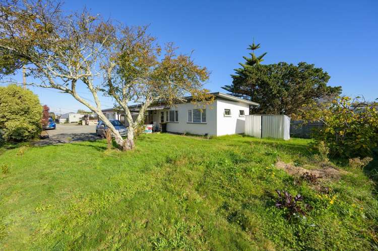 92 Parkers Road_0