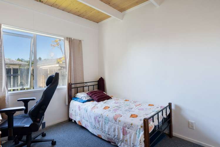 52 Henderson Crescent Parkvale_14