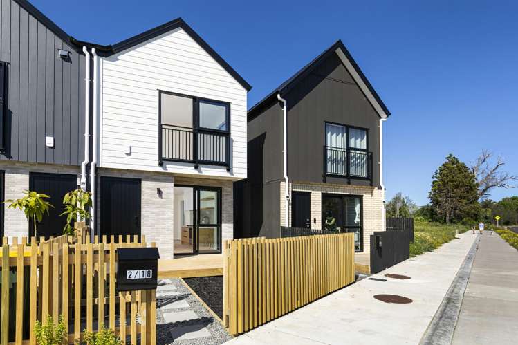 2/18 Scott Road Hobsonville_17