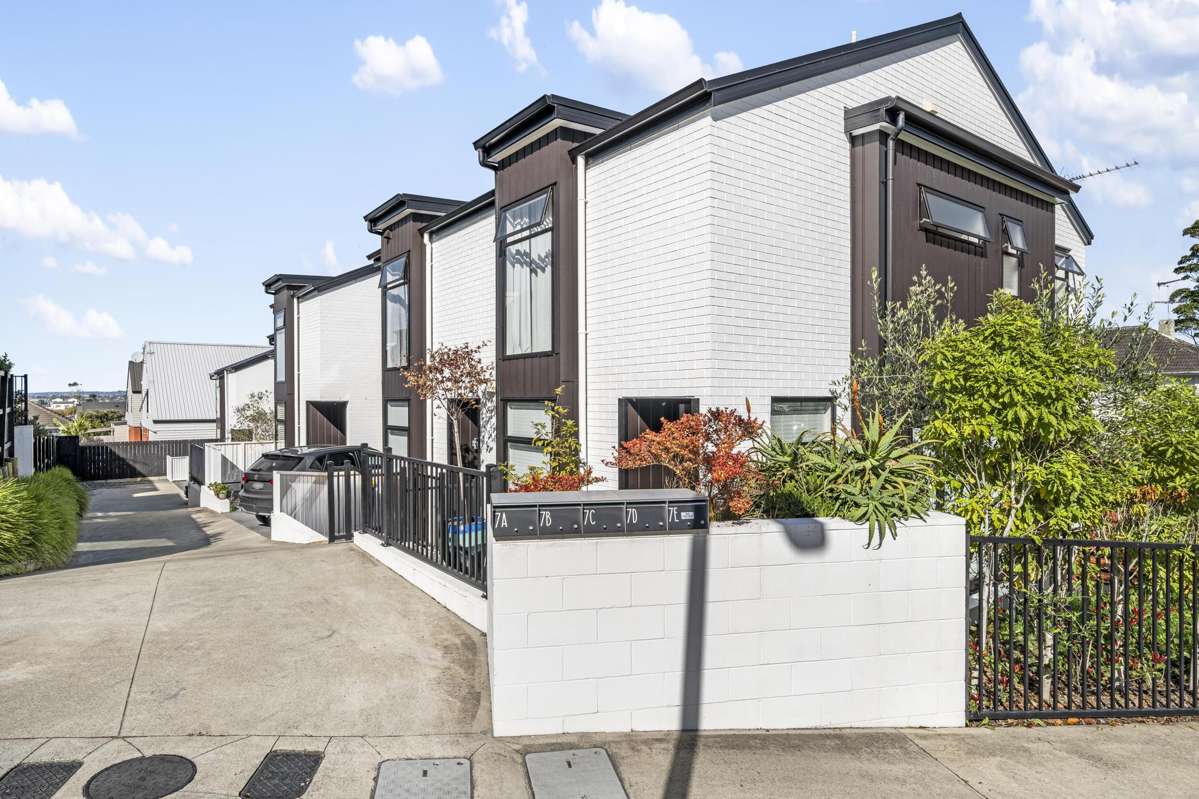 7E Reg Pearce Way_0