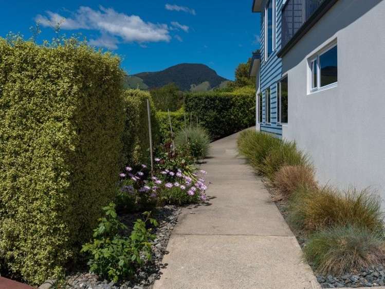 9 Beach Place Havelock_27