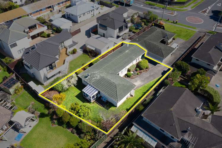 2/26a Eastern Beach Road Eastern Beach_14