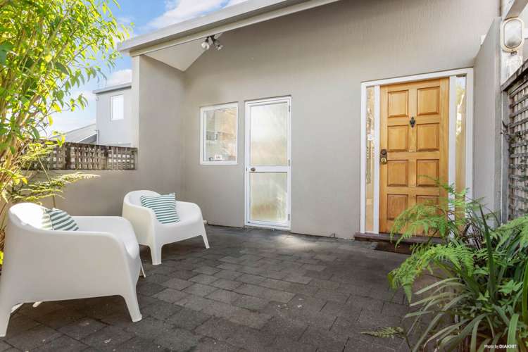 2/41 Byron Avenue Takapuna_22