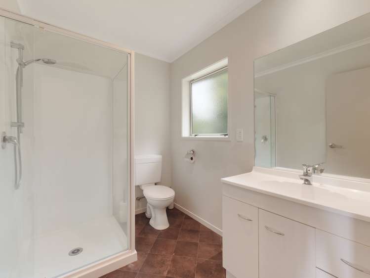 33/19 Glencarron Place Bethlehem_12