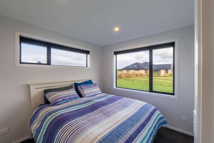 24 Chatham Rise Seaward Bush_11