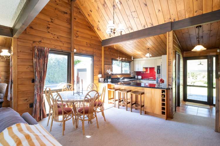 12 Deakin Place Clive_5