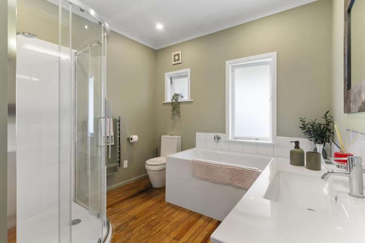 12 Fairleigh Avenue Mount Albert_18