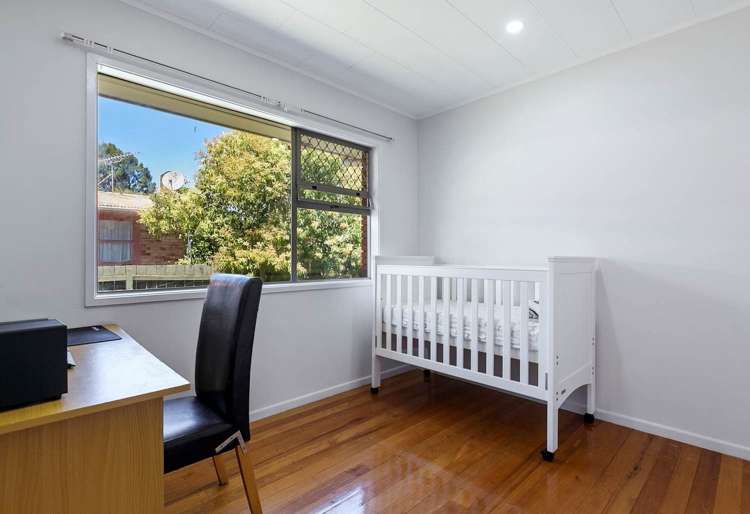 2/2 Chevis Place Pakuranga_6