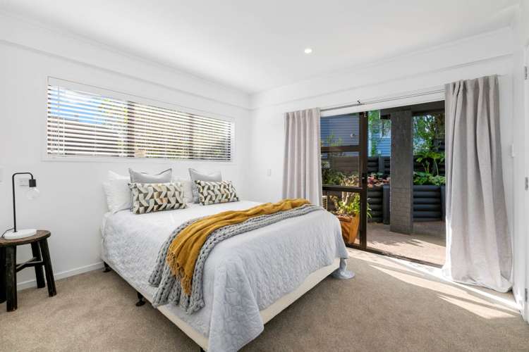 19 Zita Avenue Matakatia_15