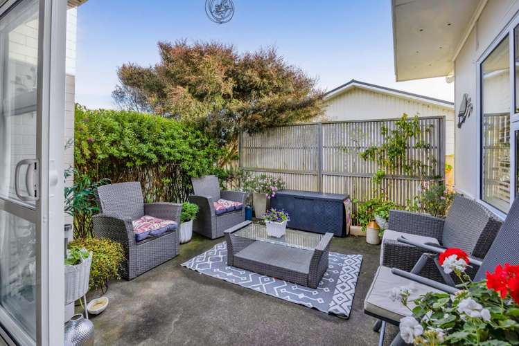 8 Edinburgh Street Patea_12