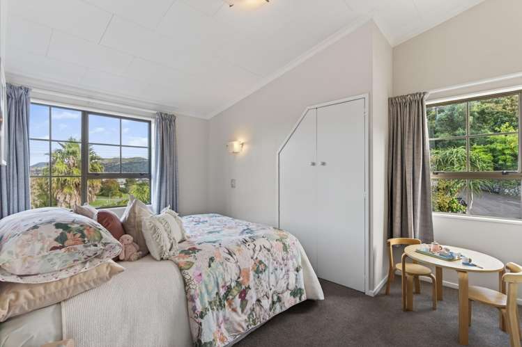 2 Memorial Drive Parahaki_19