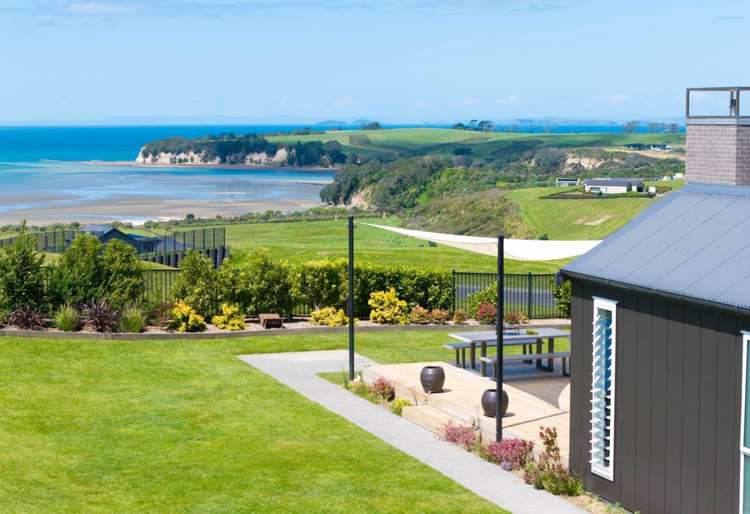 14 Rongoa Road Okura Bush_6