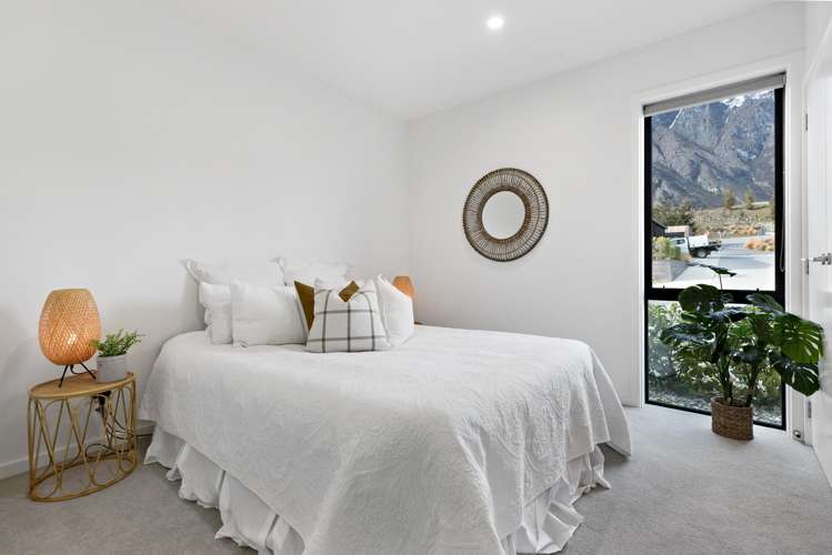 7 Kotuku Lane Jacks Point_13