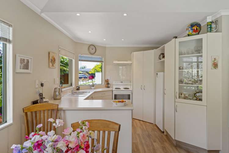 5a Menin Road Onekawa_14