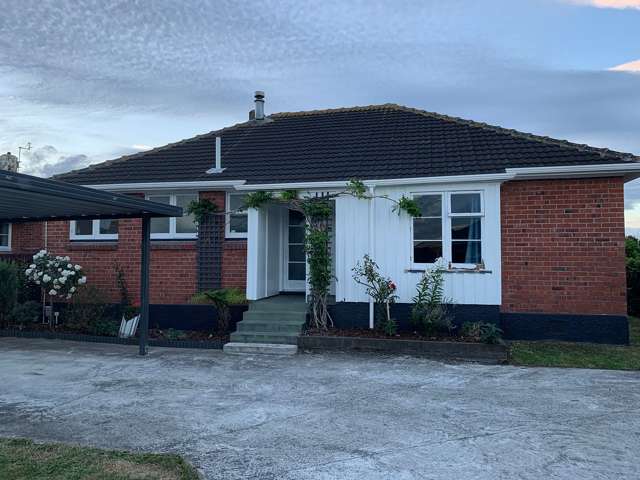 Cozy 3-Bedroom Home in Hawera