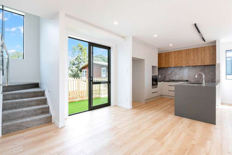8D Agathis Avenue Mairangi Bay_1