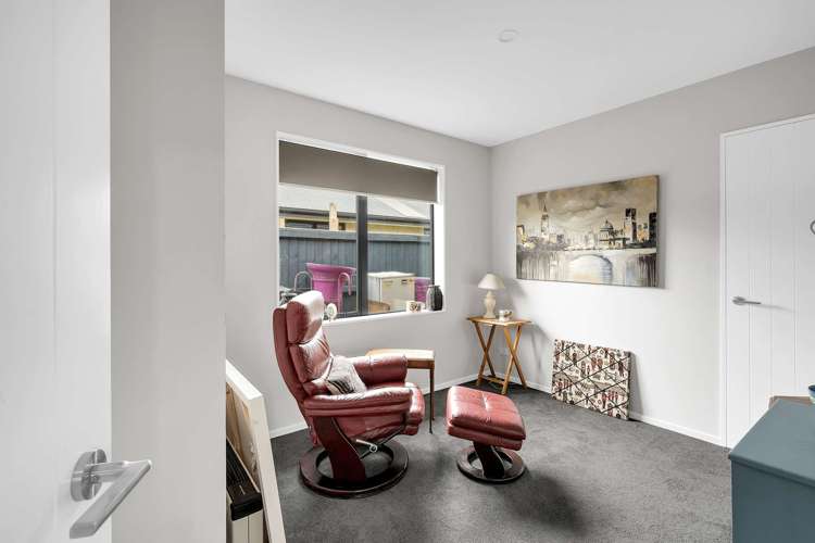 24 Shrimpton Ave Woodend_14