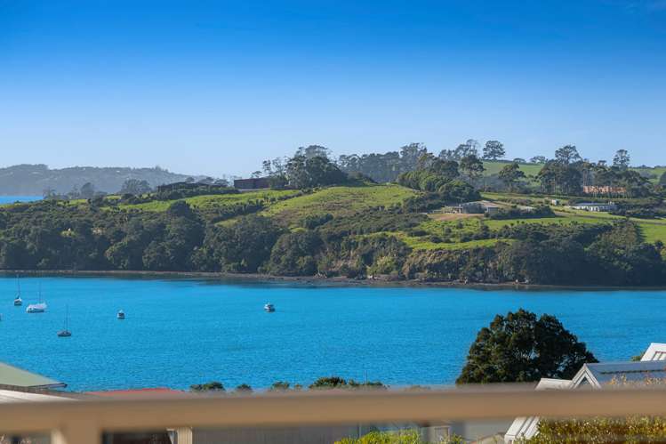 4 Mariners Grove Algies Bay_19