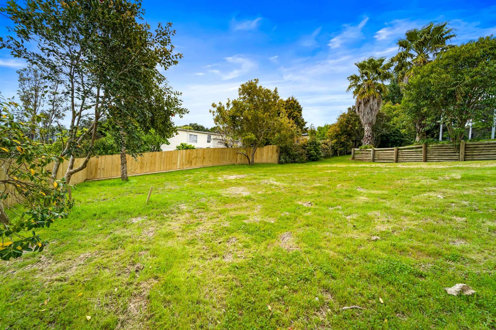 8a Cedar Terrace Stanmore Bay_0
