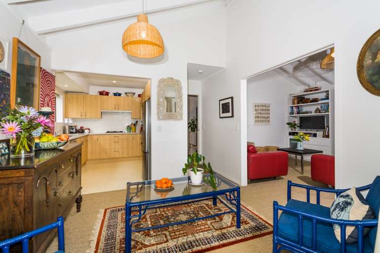 3/136 Calliope Road Stanley Point_10