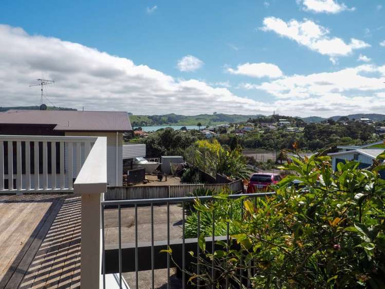 21b Long Street Raglan_17