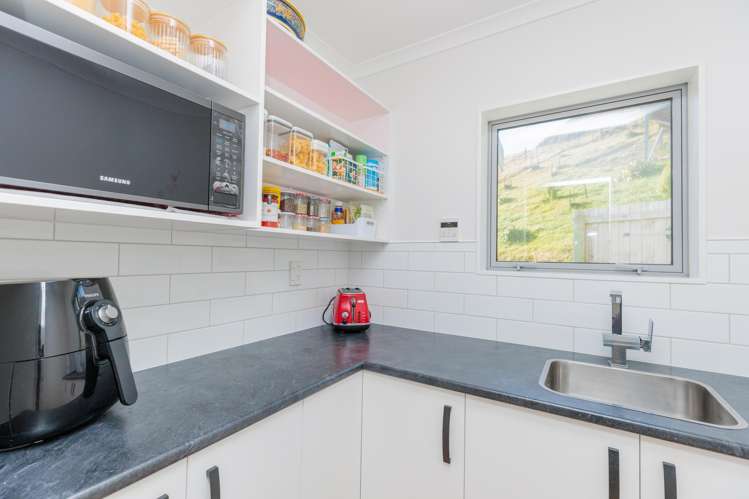 15 Prestwich Rise Churton Park_8