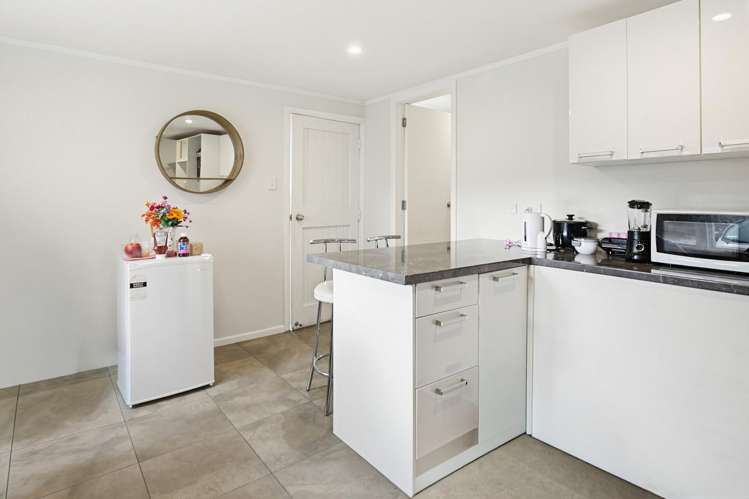 4 Bell Street Tawa_11