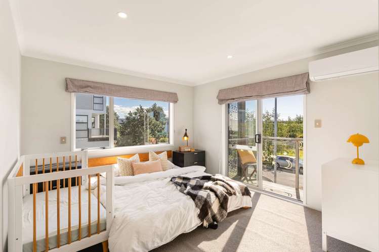 91 Glidepath Road Hobsonville_6