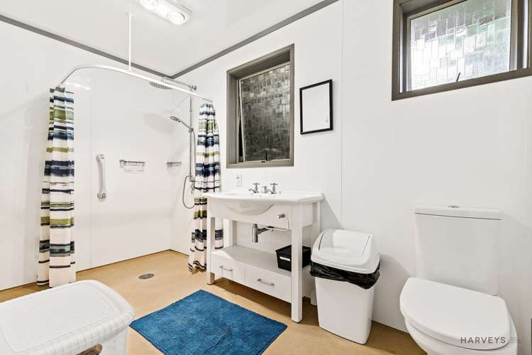 30 Staincross Street Green Bay_11