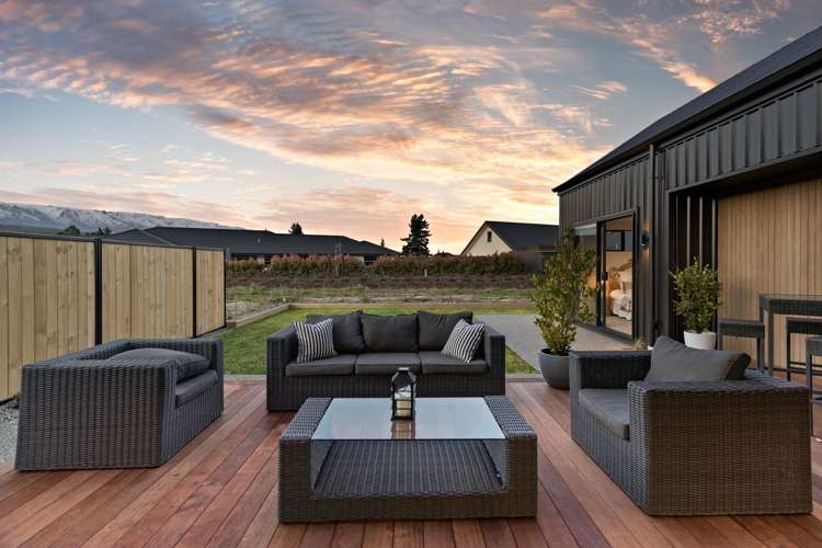 23 Magnum Drive Cromwell_18