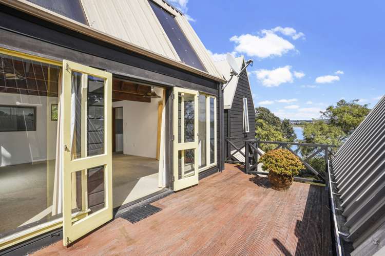 2/11 Amelia Place Beach Haven_15