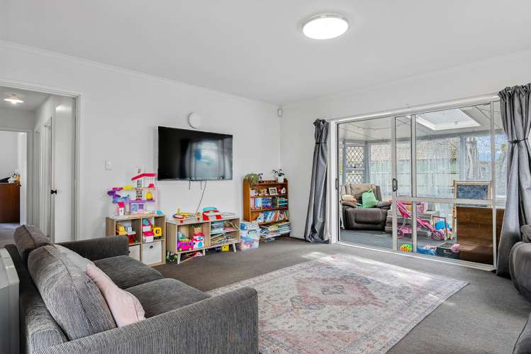 69A Rowses Road Aranui_5
