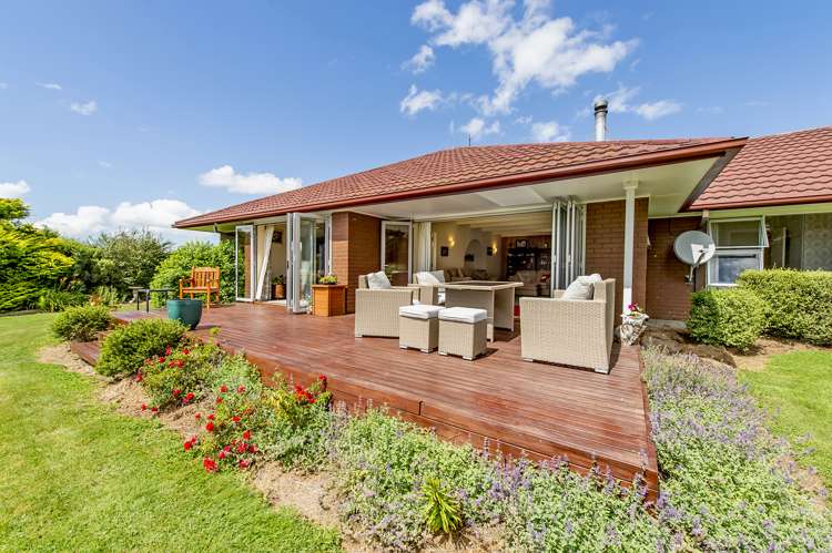 353 Swamp Road Springfield_17