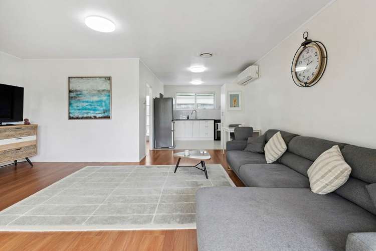 2/67 Edgewater Drive Pakuranga_6