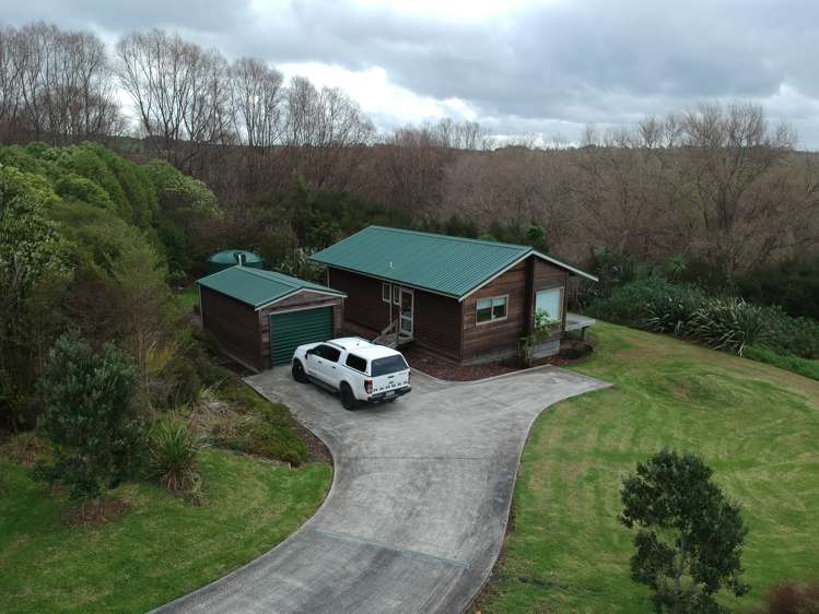 79 Jumna Road Maungaturoto_12